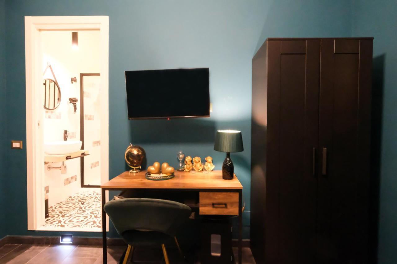 Lh51 Rooms Napoli Dış mekan fotoğraf