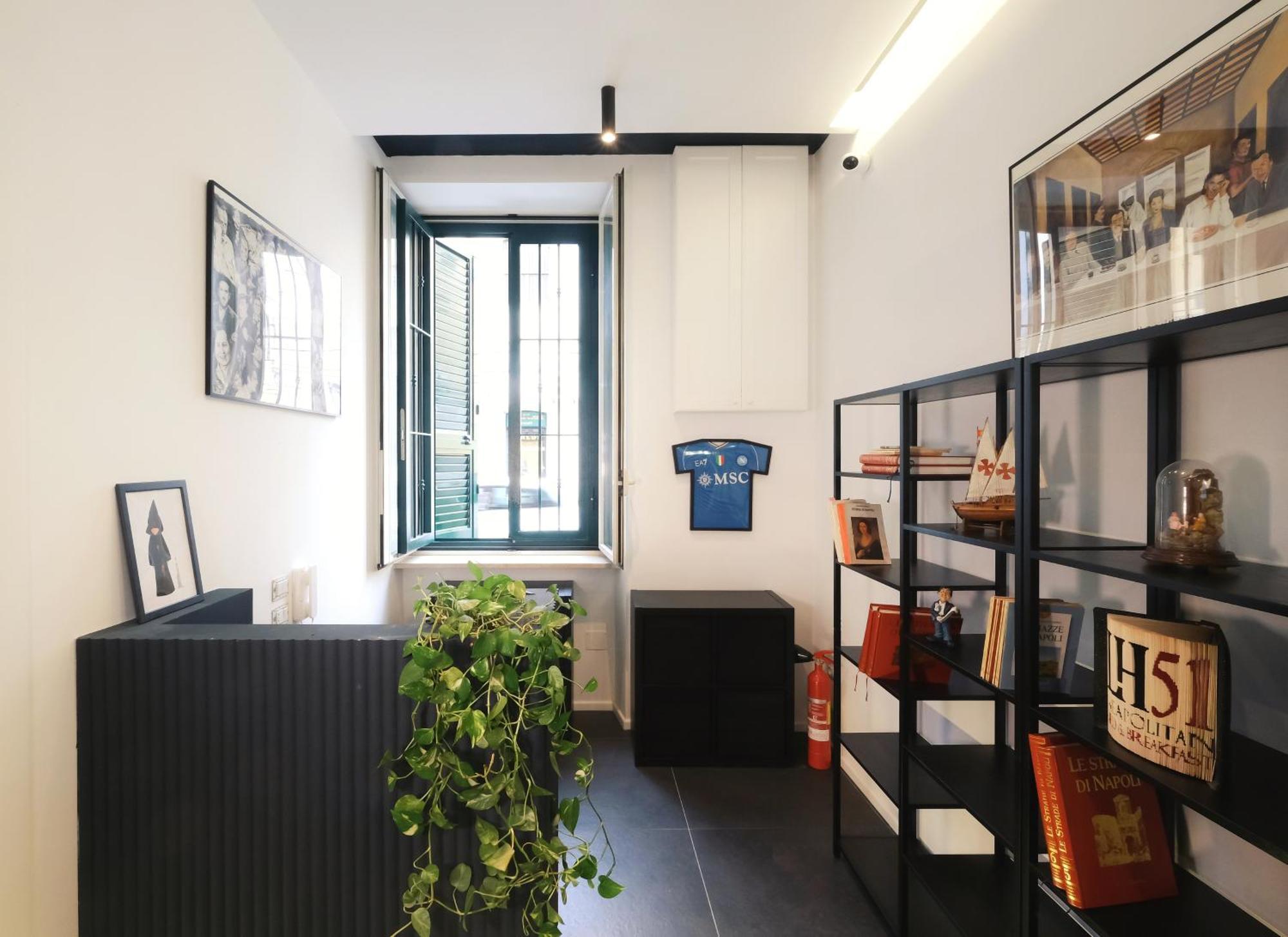 Lh51 Rooms Napoli Dış mekan fotoğraf