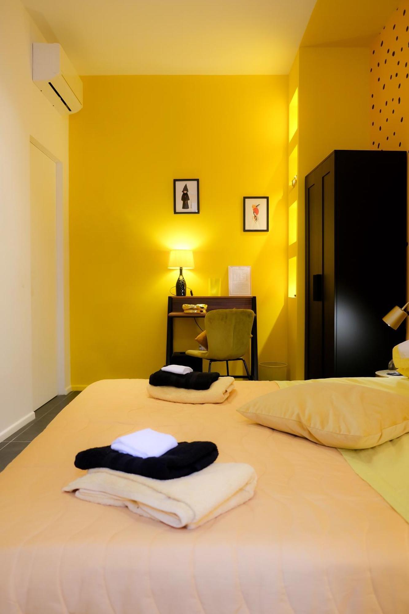 Lh51 Rooms Napoli Dış mekan fotoğraf